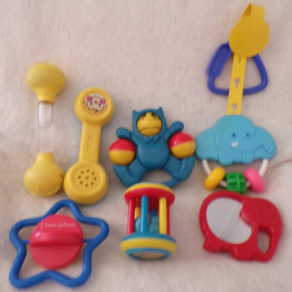 Vintage Lot Baby Rattles Toys Tomy Straco Disney Gerber Johnson & Johnson Kids - Picture 1 of 10